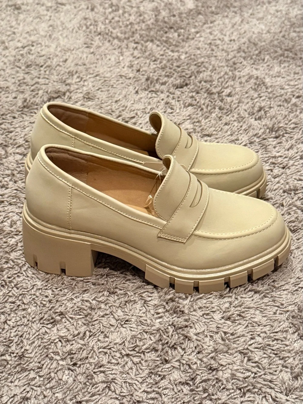 Sincerly Jules Dylan Cream Chunky Lug Penny Loafers